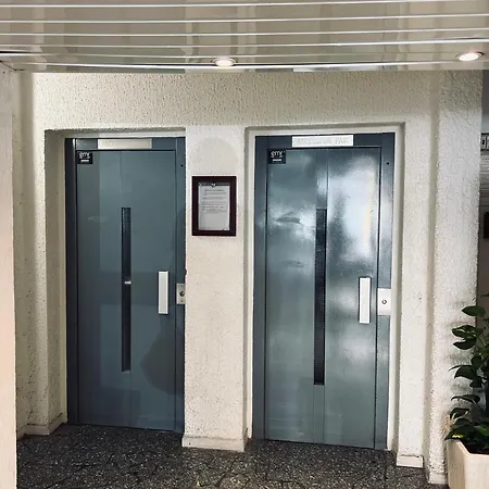 Palm Leaf Apartamento Nice